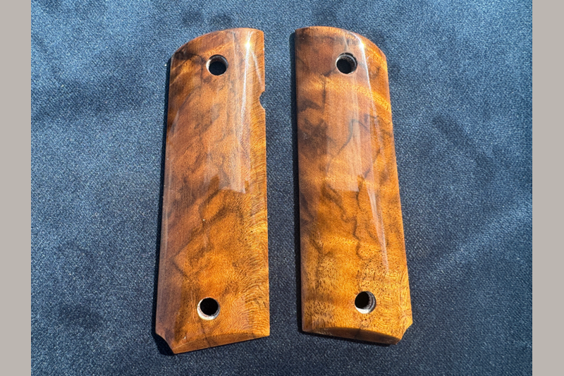 Turkish Walnut Grips L+R (CRV2) | NEW Image